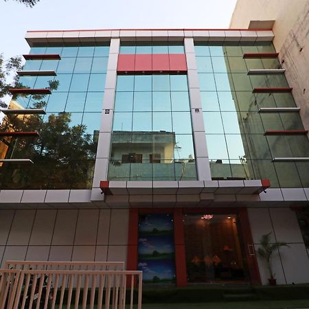 Hotel O Cloud New Delhi Exterior photo